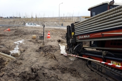 2019.04; Budowa trasy S-17 Warszawa-Lublin - BUDIMEX - kolejny etap wierceń 4 otworowych fi110mm - 2000m zainstalowanego rurociągu