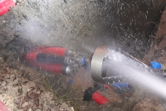 2019.04; Warszawa - skrzyżowanie ul. Suwak i Konstruktorskiej - rury osłonowe energetyki 4 x Fi160 dla INNOGY STOEN