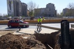 2019.04 - Warszawa - ul.Plaskowickiej i Dereniowa - rury osłonowe energetyki fi140mm dla ASTALDI