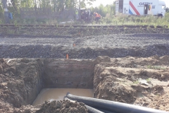 2019.08; CHYNÓW woj.mazowieckie - przewierty pod linią kolejową Warszawa-Radom - wielootworowe 2/3/4/5 x FI110mm osłonowe energetyki dla BUDIMEX