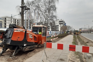 2020.03 - WARSZAWA ul.Okularowa - rurociągi osłonowe energetyki 6 x 110mm dla INNOGY